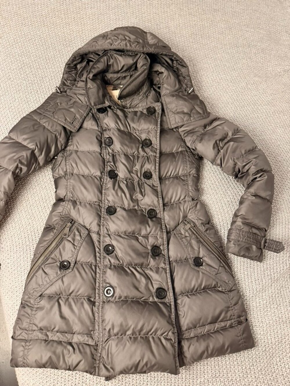 Burberry Gray Coat Sz Small